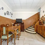 Homely Casa Mari Loli Apartment *