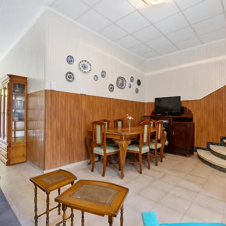 Homely Casa Mari Loli Apartment *